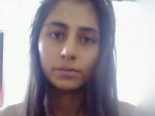 Pożądane Indyjski dziewczyna pozuje do kamery absolutnie naga
