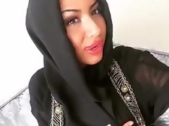 hijab dans