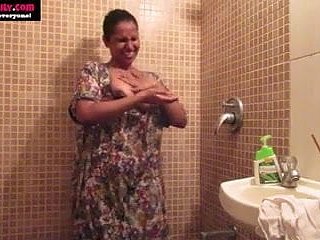 Amateur Indian Babes Sex Lily Vituperation Encircling Shower