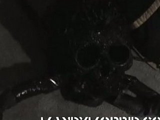 Mandy Morbid Vs. monstro reach tentáculo